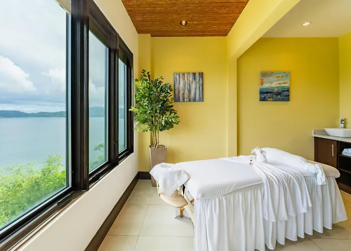 360 Splendor 101f-ocean View Condo-breakfast Included! Playa Flamingo